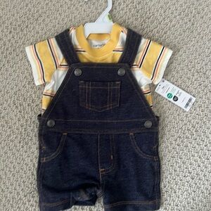 Carter’s overall outfit
